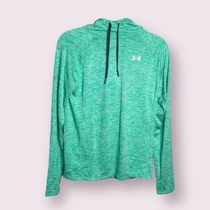 UNDER Armour Loose Heat Gear Long Sleeve Shirt